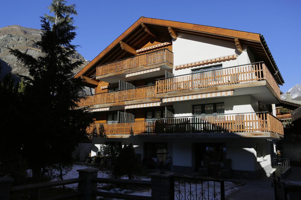 Ferienwohnung Haus Andorra Zermatt Exterior foto